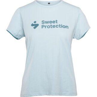 Sweet Chaser Logo T-Shirt Frauen Glacier Blue